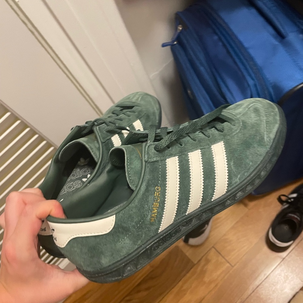 Great condition, green hamburgs